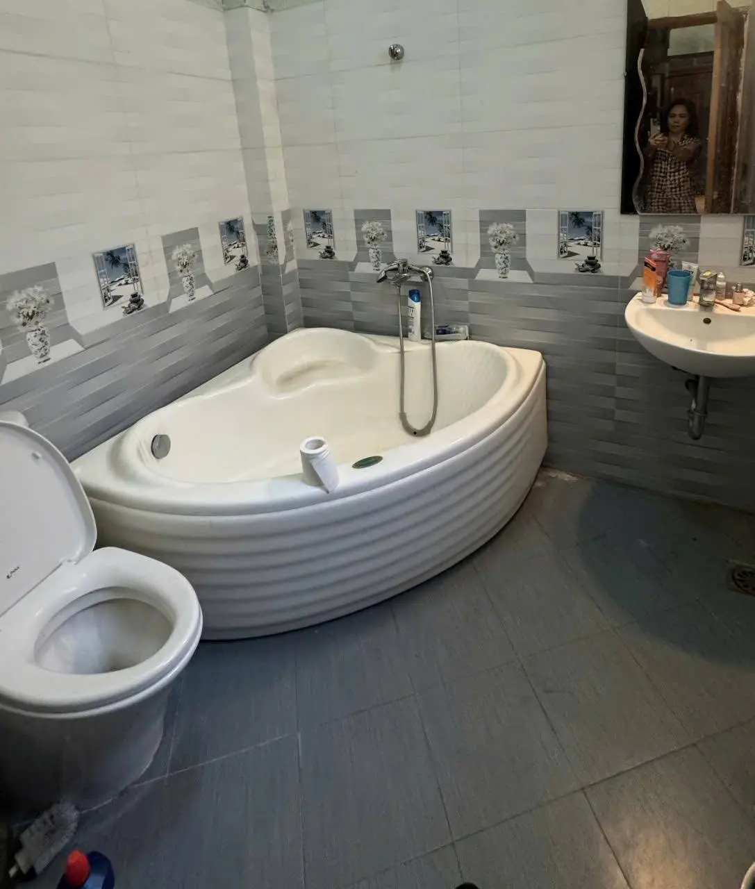Bán gấp nhà riêng phố Hào Nam 59m 5Tg MT 4,2m chỉ 11,6 tỷ mặt ngõ VIP ôtô KD lô góc.