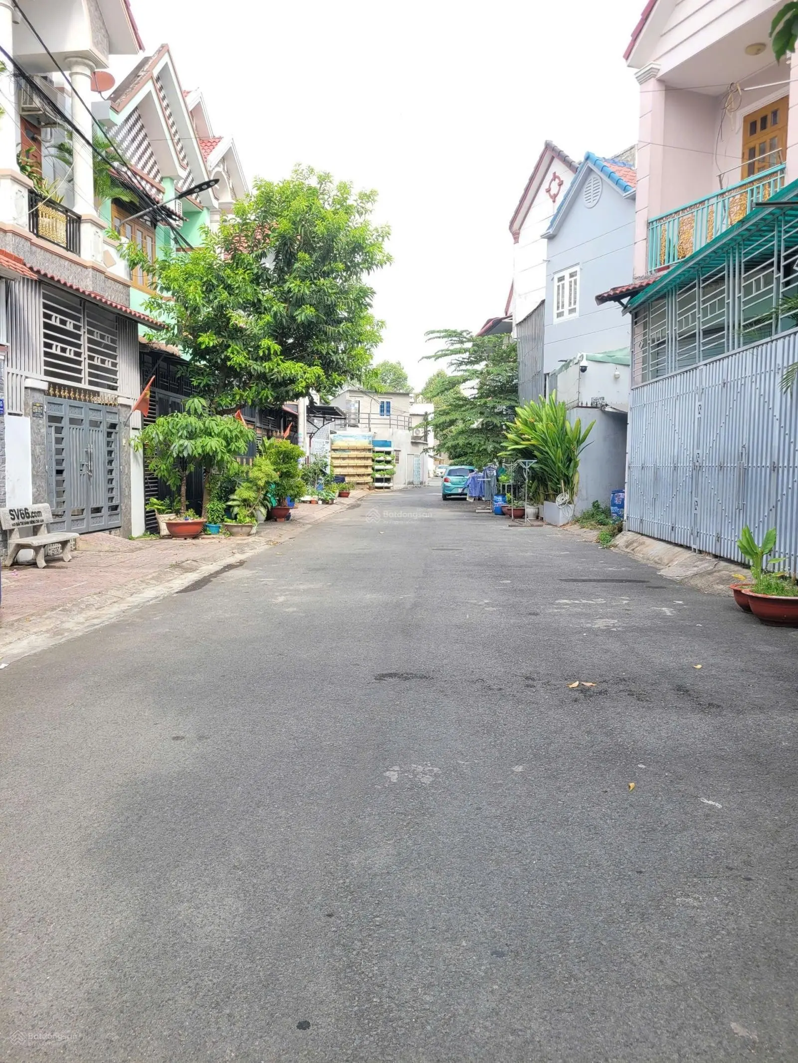 3 Lầu, 5x13m, 4.6 tỷ, mặt tiền kinh doanh, cách BigC Go 900m, 3PN, 3WC, khu dân trí cao, SHR