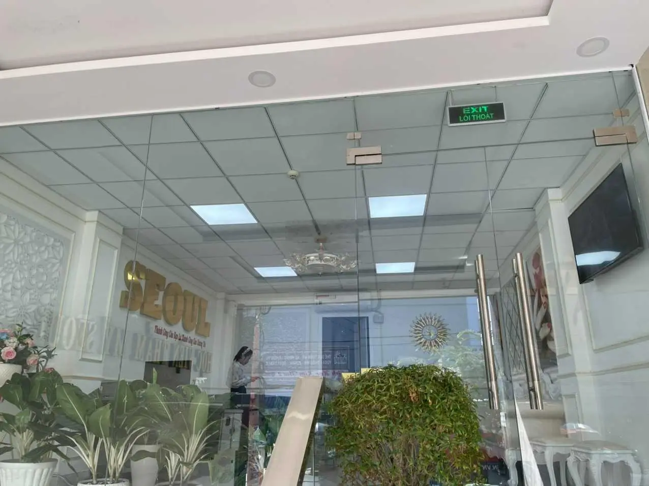 Bán tòa nhà văn phòng building mặt tiền Phạm Văn Bạch, Tân Bình. Hầm, trệt lửng+5 lầu. Giá 36 tỷ