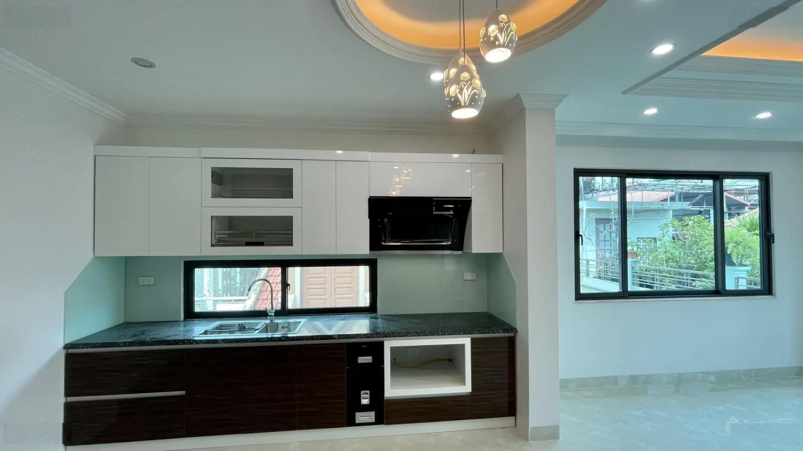Nhà mới 40m2 x6T thang máy 2 mặt thoáng trước sau nội thất hiện đại, Đội Cấn, Ba Đình nhỉnh 9 tỷ