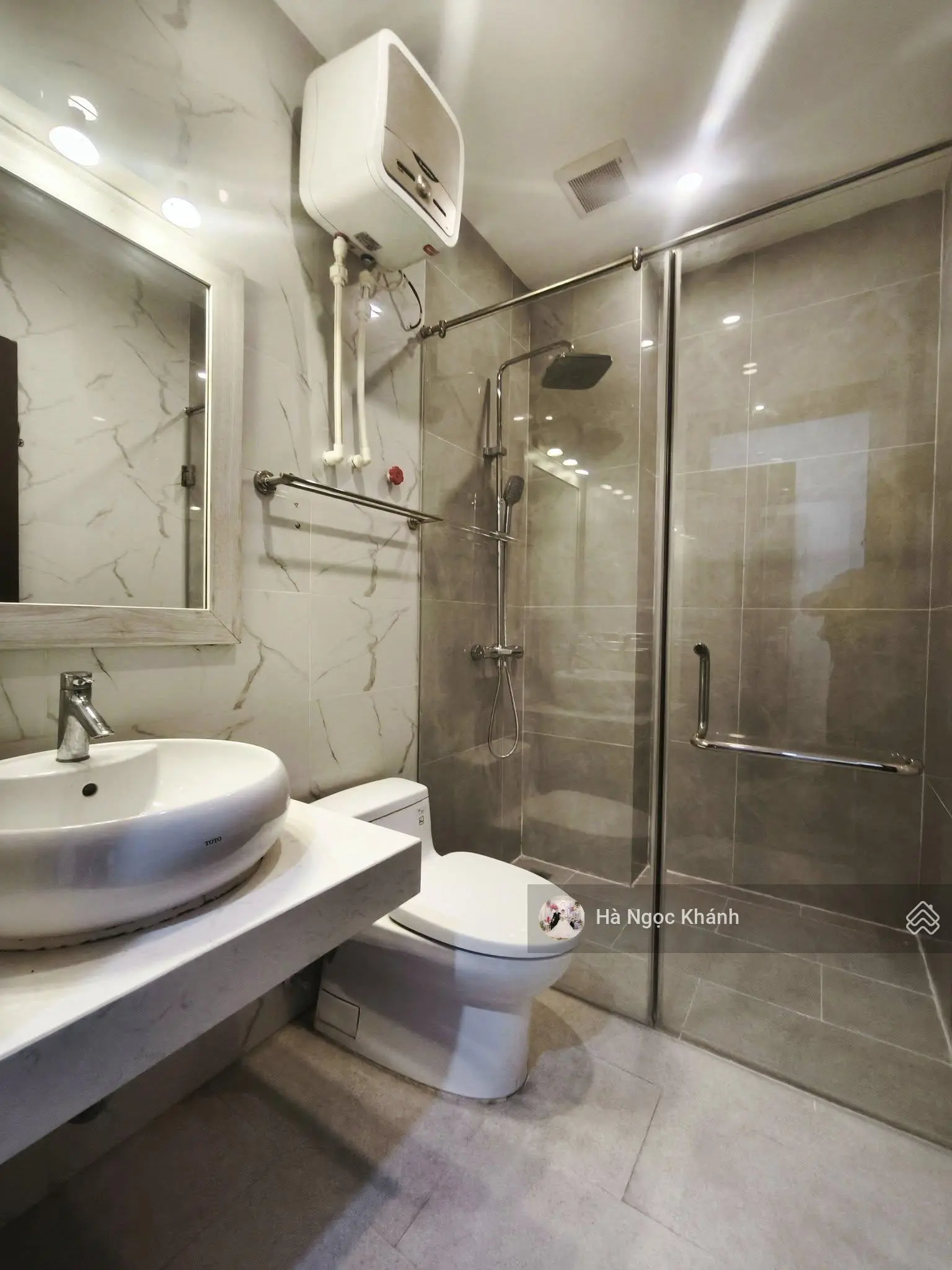 Nhà đẹp hiếm có 3 mặt thoáng phố thiên hiền - 63m2, mt khủng 6m - có sân - ở sướng!