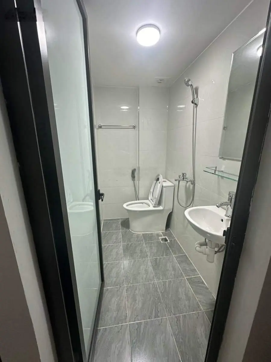 Thật 100%! Bán nhà phố Hoàng Hoa Thám, gần ô tô full nội thất cao cấp, ở sướng