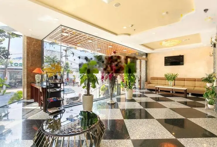 Giải cứu chủ nhà . Đã giảm giá 10 tỷ , Tòa nhà 1300m2 , 1 Hầm 10 Tầng , Giá bán 41 tỷ , HĐT 160tr