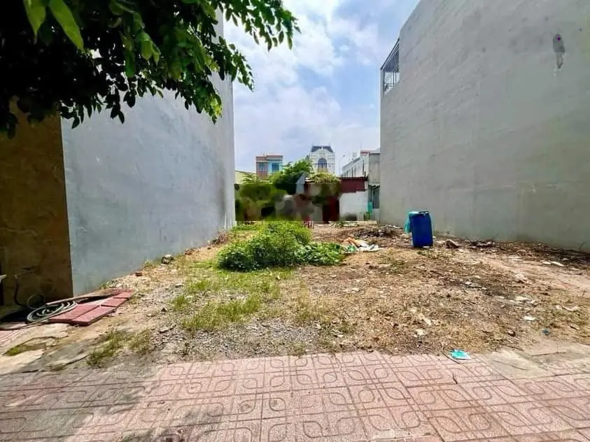 Bán nhanh đất có SHR, full thổ cư 110m2/775tr ở đường Số 11 cách bến xe trung tâm 200m