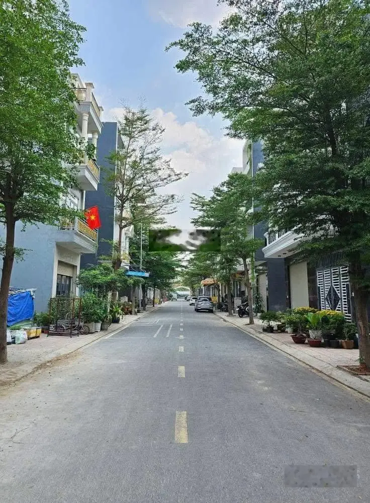 Nhà Sổ Hoàn Công Phường Bình Chuẩn, Tp Thuận An Full Nội Thất.