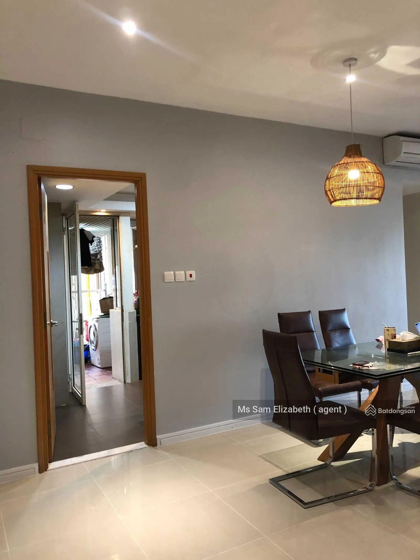 Giao dịch căn hộ 3 phòng ngủ Ruby 1- Trục đầu hồi thẳng sông - Đông Nam - DT 152m2