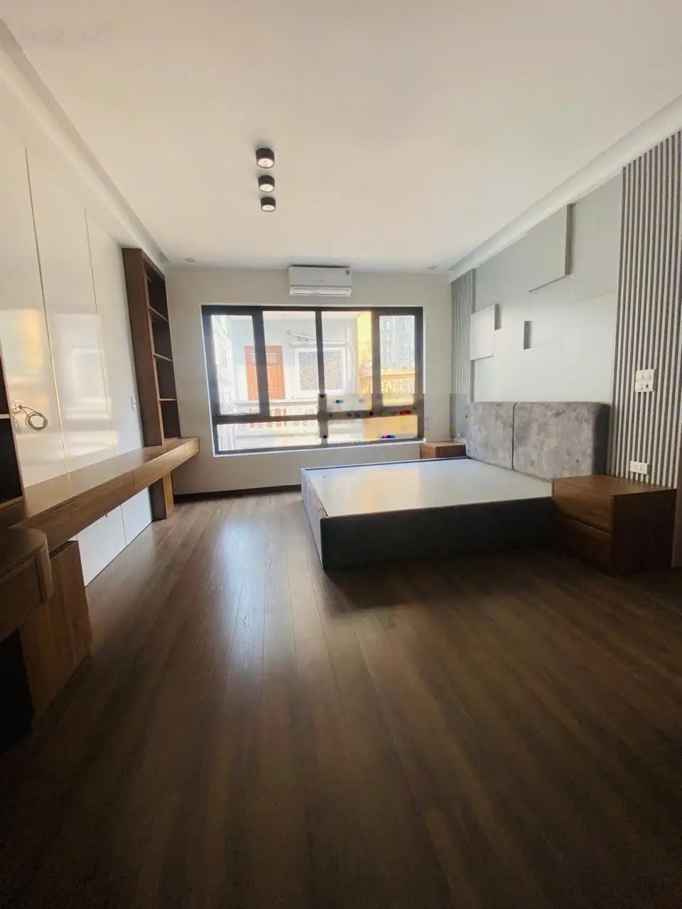 Hoàng mai 6T mới mặt tiền 6,2m lô góc, thang máy, thông sàn wc khép kín ô tô 7 chỗ tránh đỗ*12,3tỷ