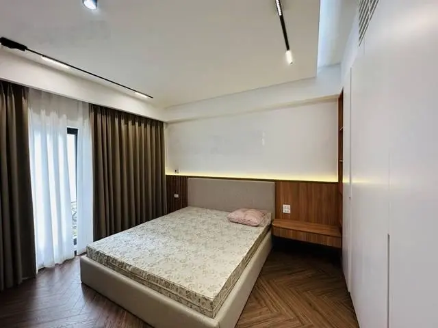 Bán nhanh nhà đẹp Hoàng Đạo Thành 35m*5T*3.8m MT - kinh doanh - ô tô 5m - ở ngay - giá nhỉnh 6 tỷ