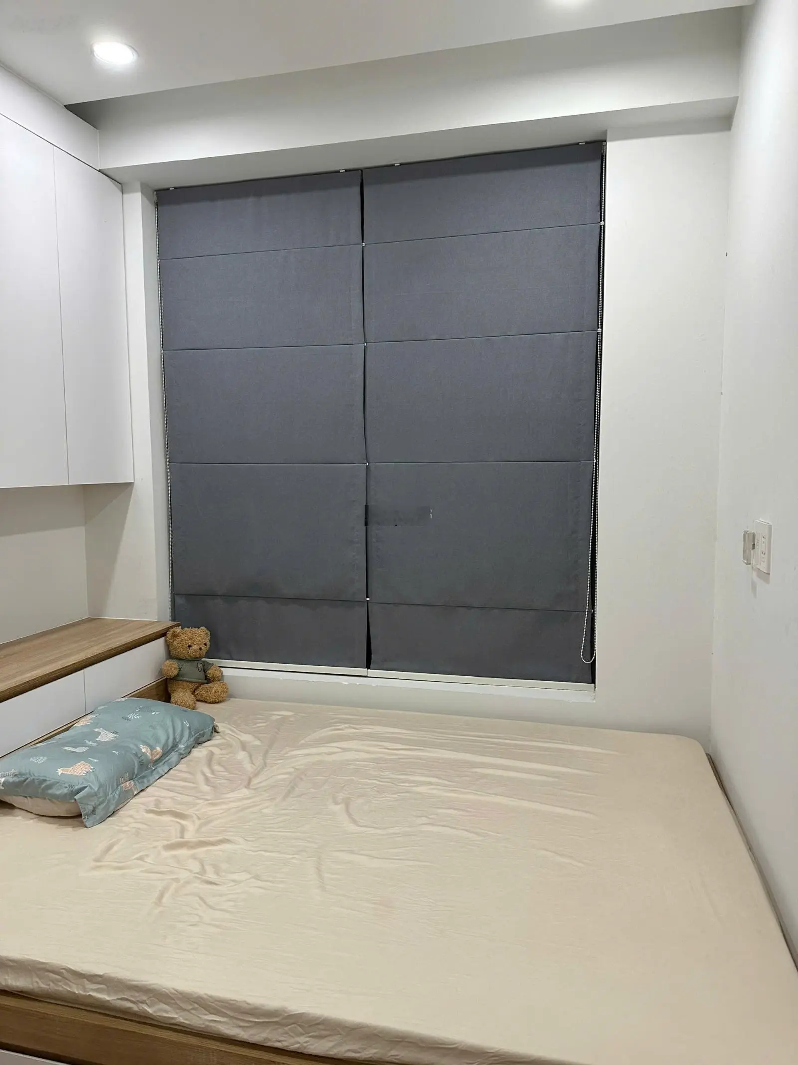 Bán gấp căn 2PN1WC - full nội thất đẹp. Giá 1ty4 bao hết thuế phí sang tên. Sổ hồng riêng