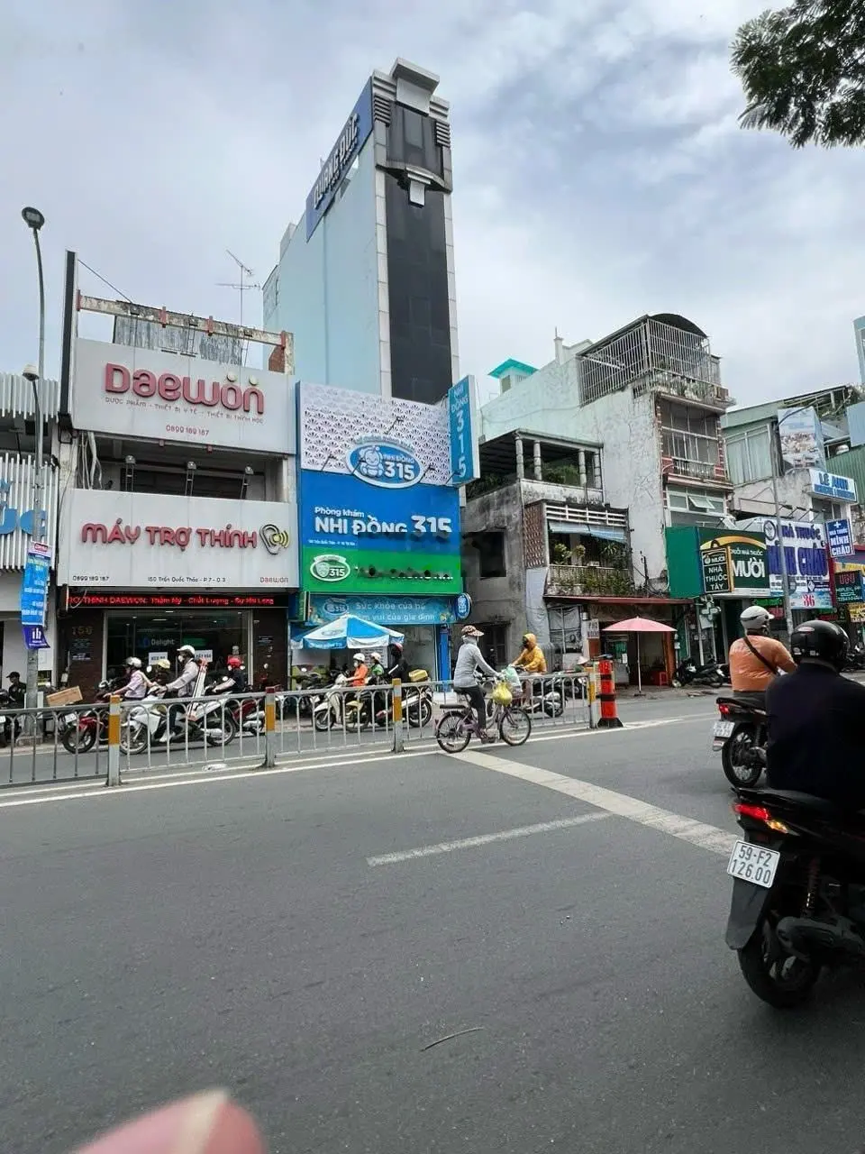 Bán nhà mặt tiền 148 Trần Quốc Thảo, P7, Quận 3. DT: 4,8x22m. DT: 3 lầu. HĐT 900tr/năm. Giá 28 tỷ