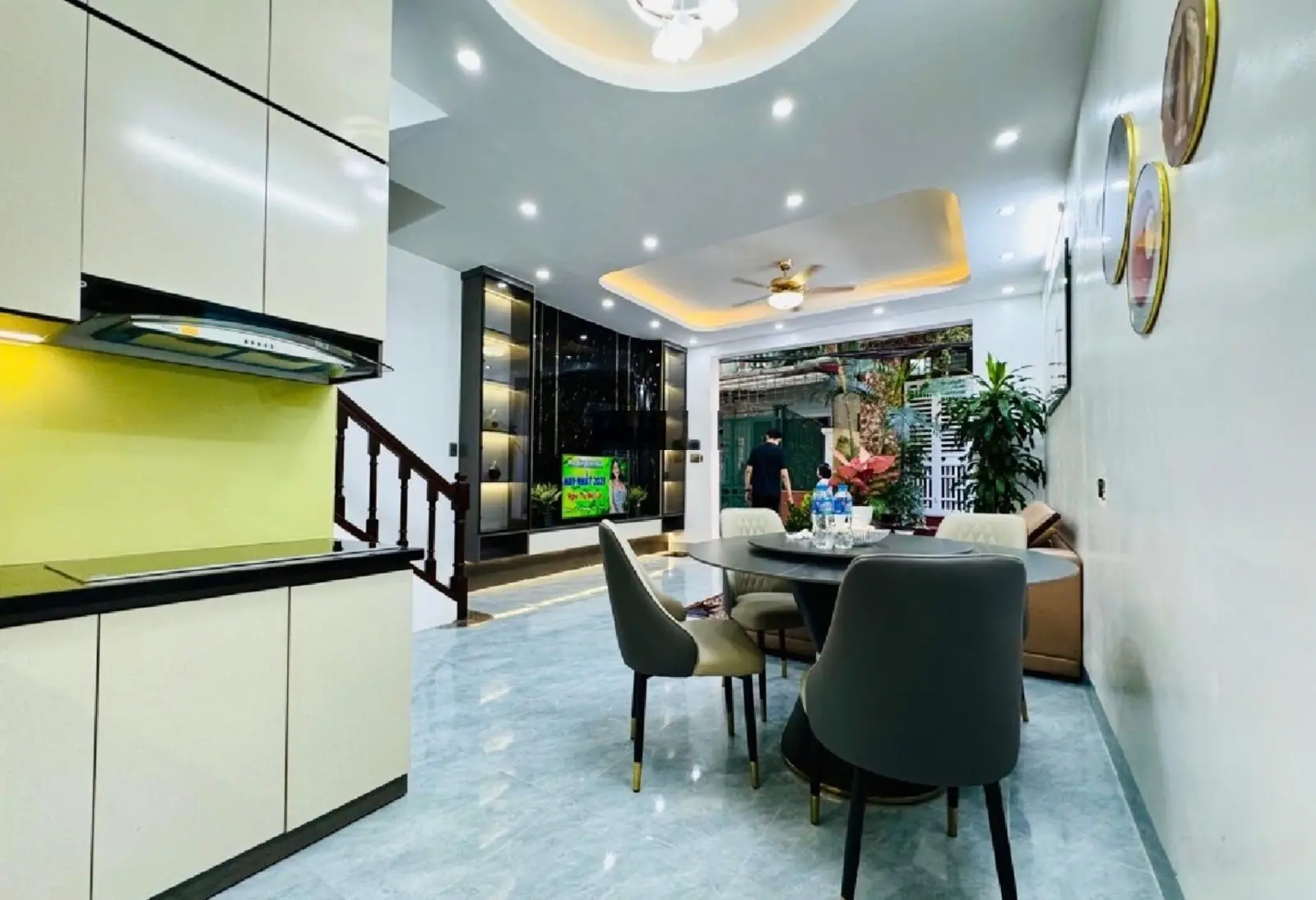SIÊU PHẨM NHÀ YÊN HÒA - 45M - MT5M - 10M RA PHỐ - TẶNG NT VIP - NHÀ MỚI ĐẸP LUNG LINH - GIÁ 8,55 TỶ