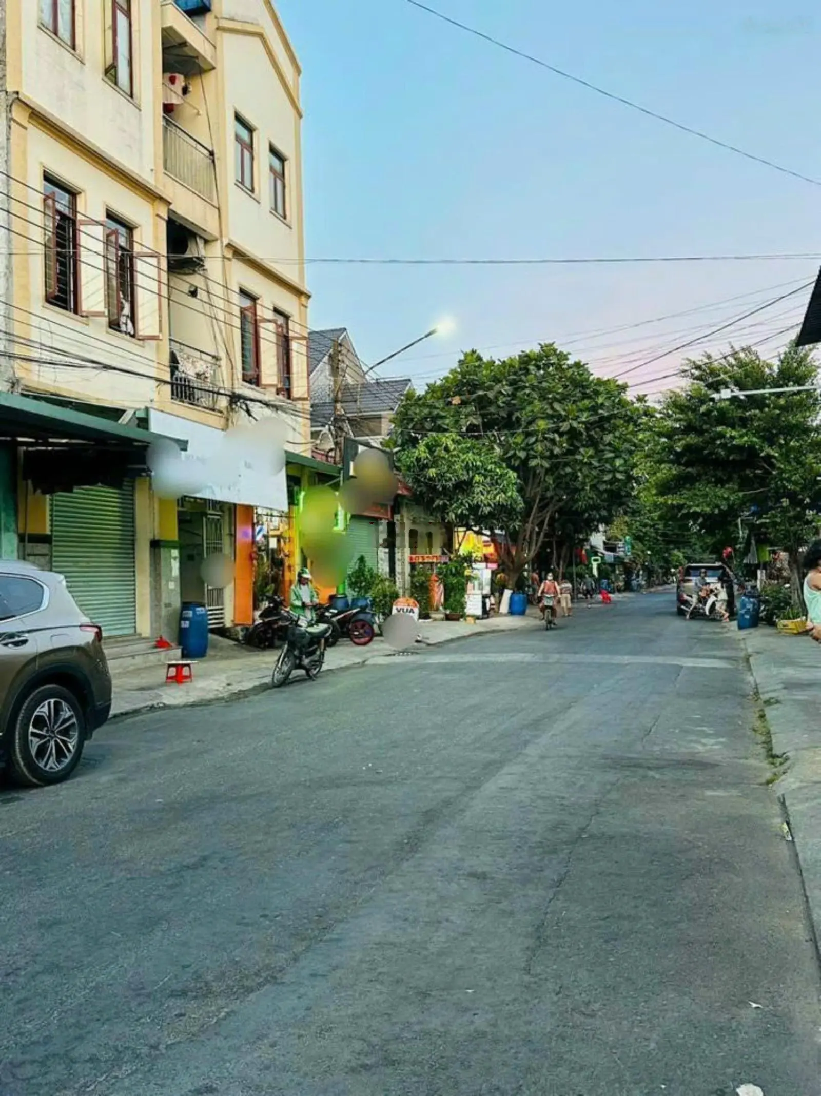 Bán CHDV mặt tiền đường Số 5, cách chợ Thủ Đức chỉ 5km. CHDV 1 trệt 2 lầu, gồm 36PN, 36WC