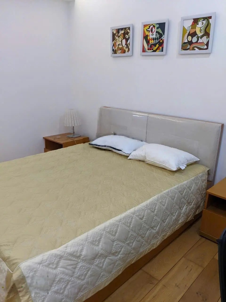 Số lượng có hạn. Bán căn 2pn-98m2 chung cư Indochina Plaza Cầu Giấy, tháp W thấp tầng. 0968 201 ***