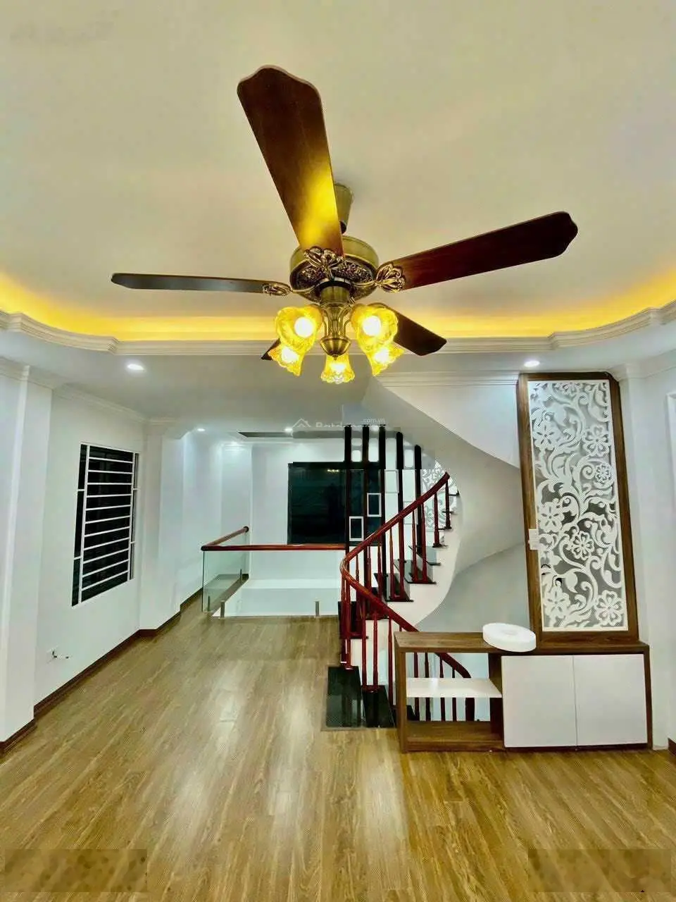 Bán gấp nhà 3 tầng đường gần ô tô dân xây full nội thất tại Cựu Quán, Đức Thượng Hoài Đức