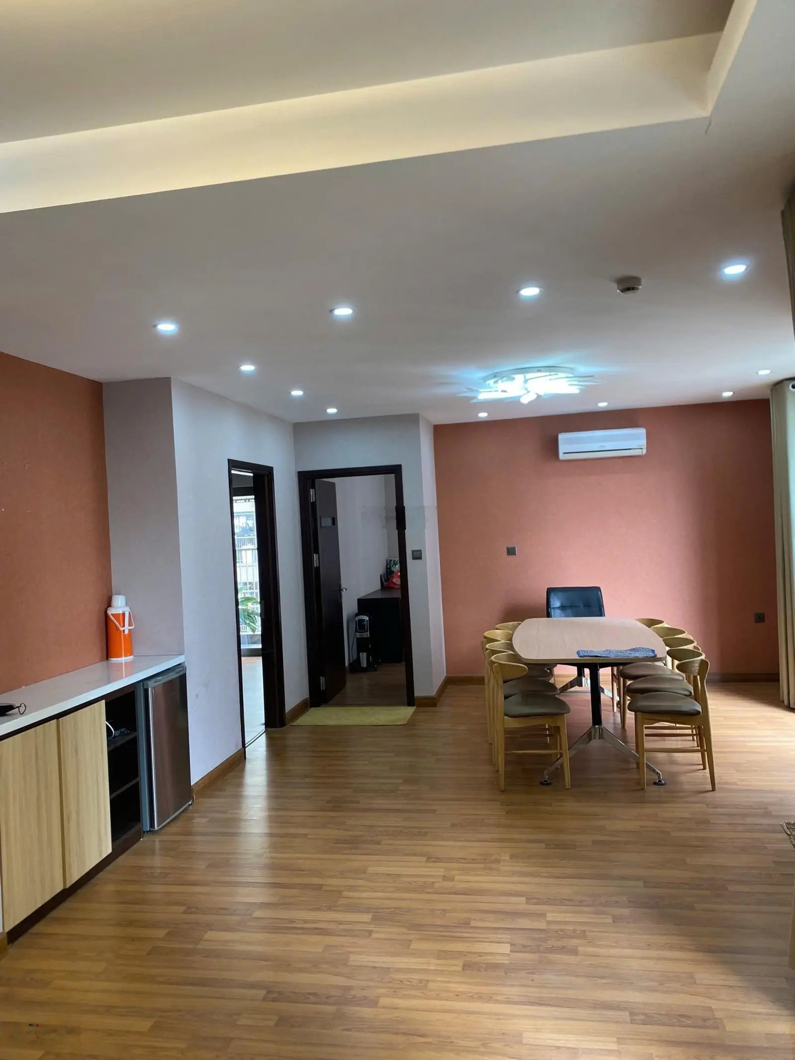 Bán căn hộ chung cư CC Home City Trung Kính, tầng 19 tòa V1. 100 m2 3 ngủ 2 wc. Giá 7,8 tỷ