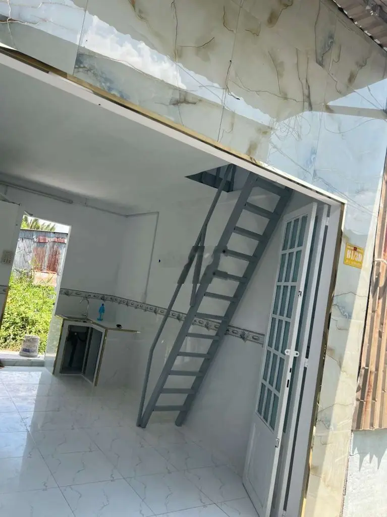 BÁN NHÀ MỚI ĐẸP 19,25M2 CÓ GÁC GẦN CHỢ PHÚ LẠC HẺM TO