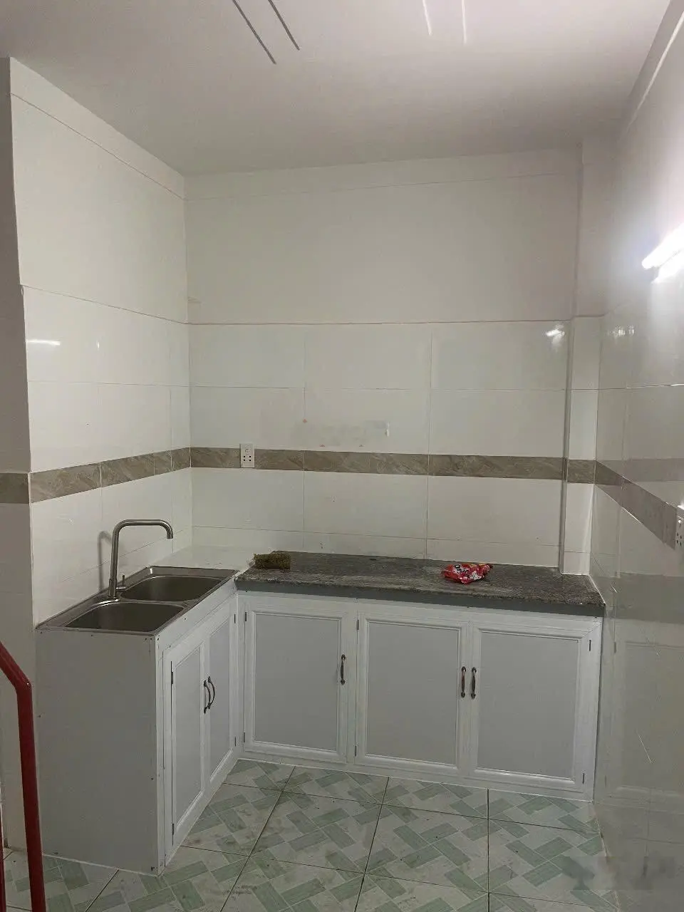 Bán căn nhà sổ chung 4x12m gác lửng giá rẻ