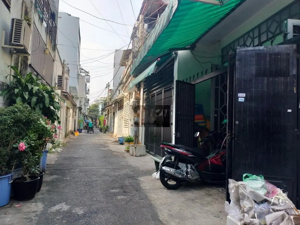 Đỗ Thừa Luông. Diên Tích 4m x 14m. Nhà Gác Lững
