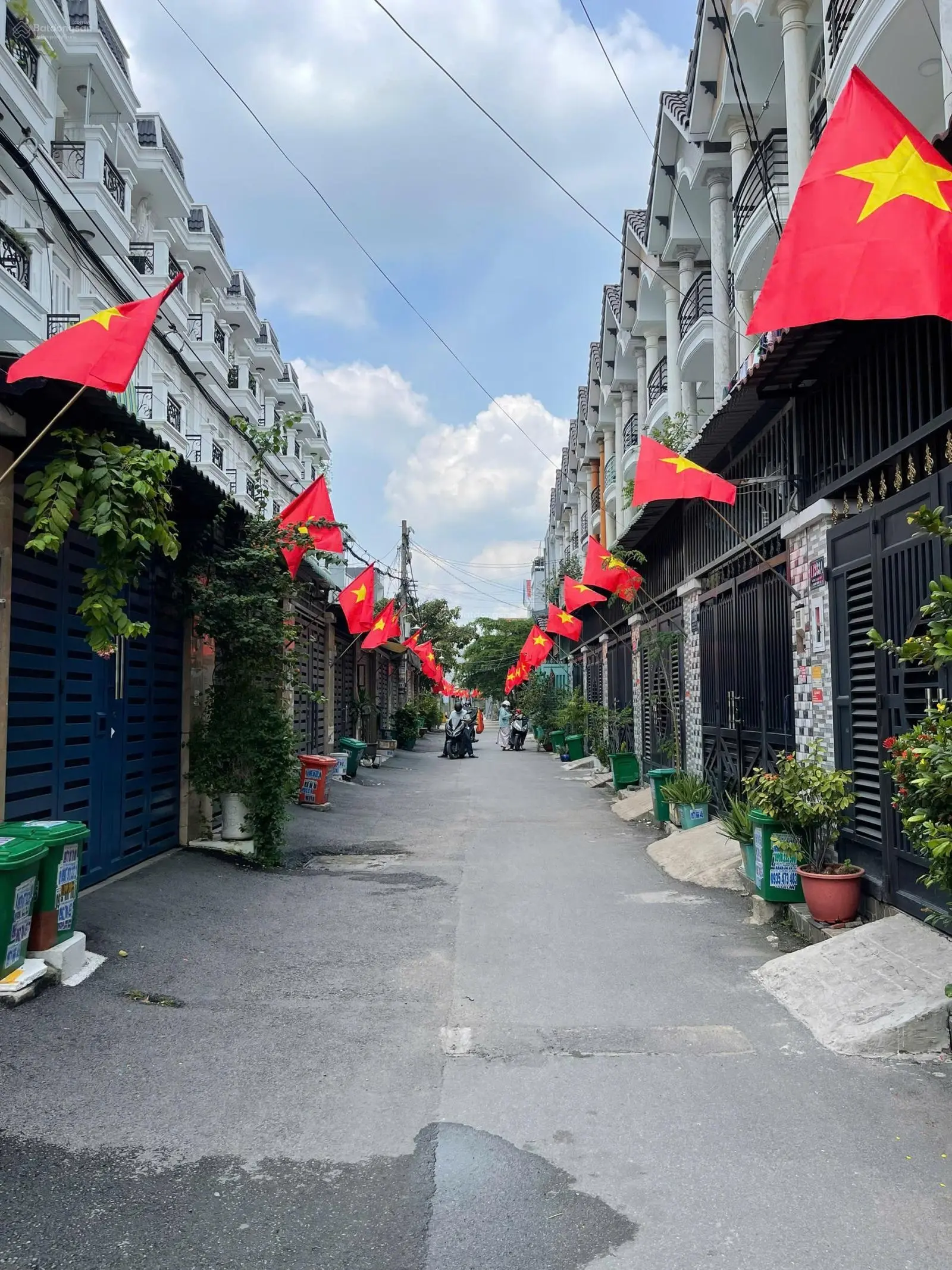 Bán nhà quận 12 Thạnh Xuân khu đồng bộ cao tầng