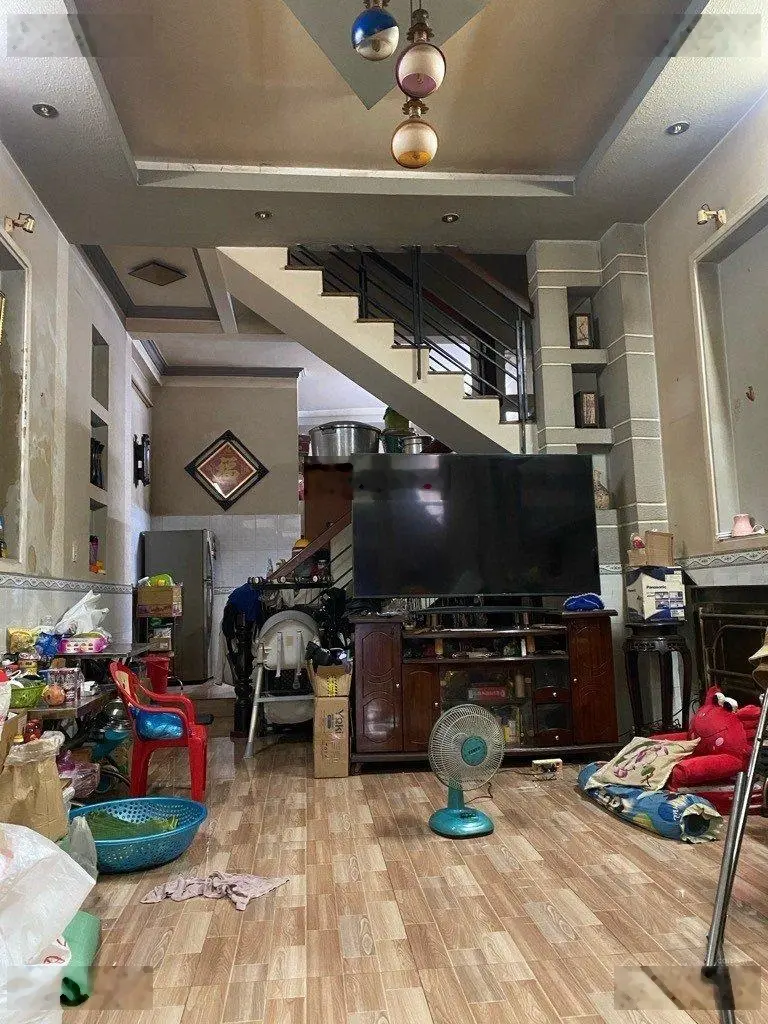 Hơn 8tỷ - mặt tiền kinh doanh - 3 tầng - 4,5x16m - ô tô thông - cách Lotte 200m