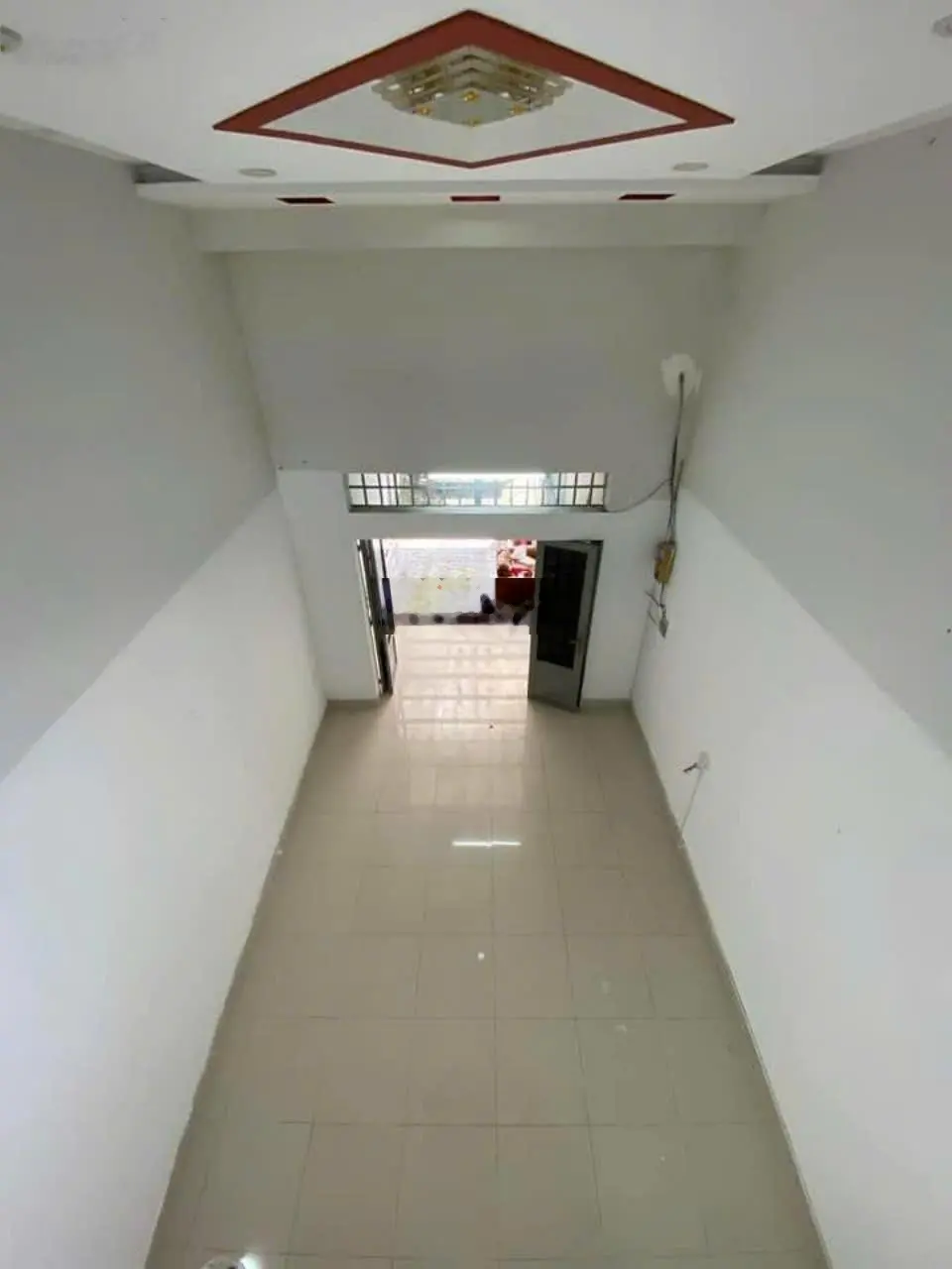 Bán nhà nguyên căn ngay trung tâm thành phố thủ đức