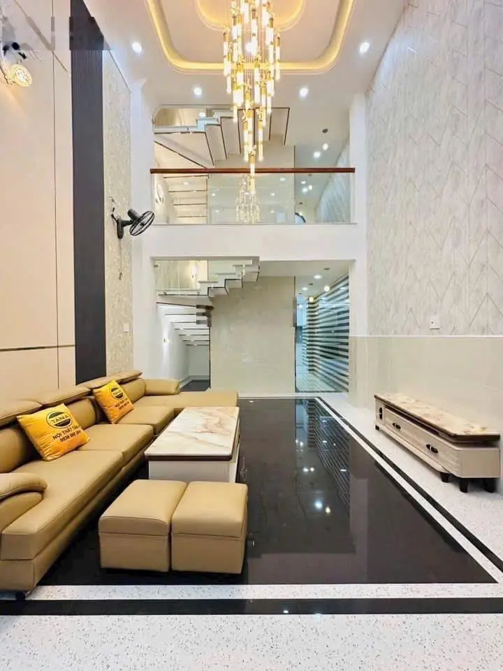 Bán nhà, Đ. Hoa Phượng Phường 2 Phú Nhuận, giá 3Tỷ390, DT 80m2, sổ riêng, LH 0896 465 ***