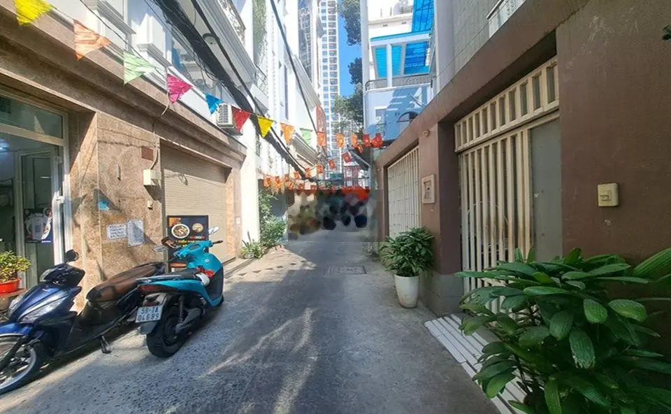 Bán nhà HXH đường Ba tháng Hai, P11, Q10, 63m2, 5 tầng, mới.5PN,