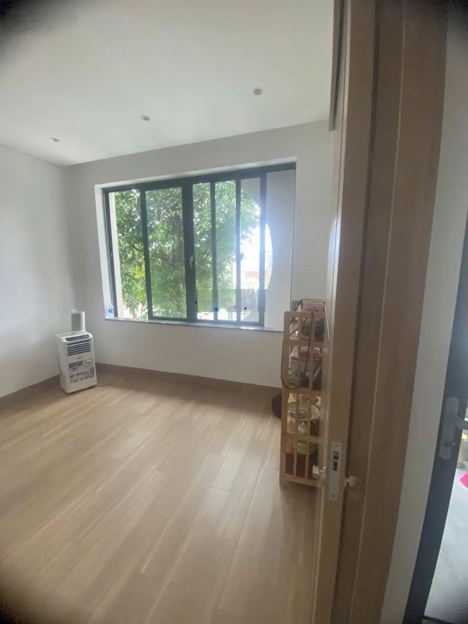 Nhà mới, đẹp Sơn Trà, 2 tầng, 100m2 - Đường 7m5, đối diện Công Viên - Kinh doanh đỉnh chỉ 6,9 tỷ.