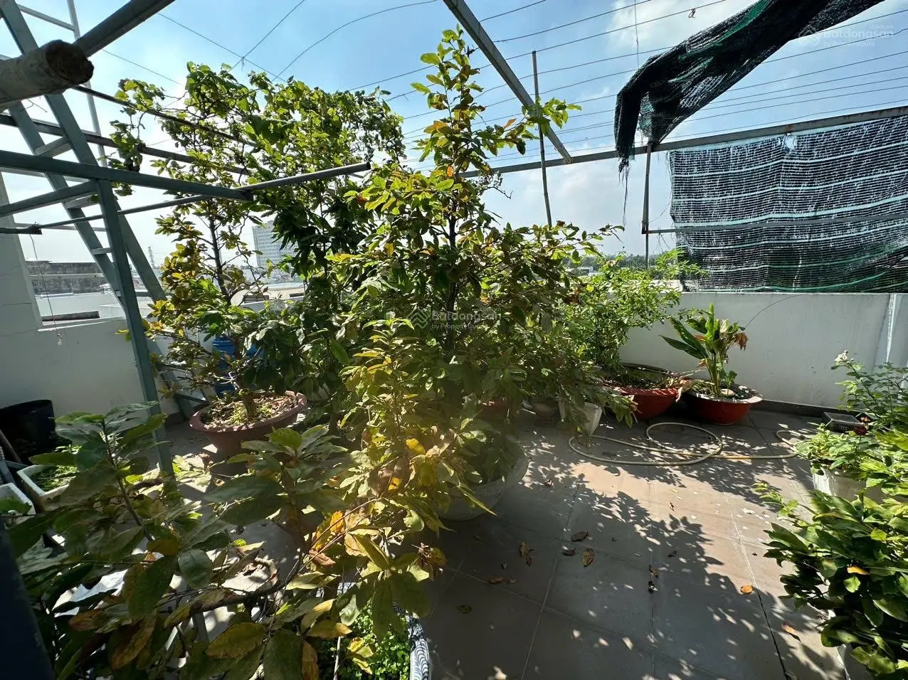 Bán nhà đẹp như mới mặt tiền đường nội bộ KDC Bình Hưng