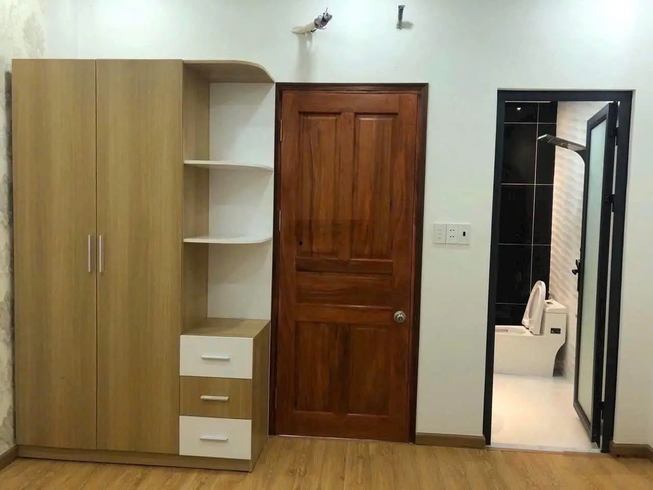 Bán Nhà Hẻm Xe Hơi - Khu Phân Lô Gần Phạm Văn Đồng Giao - Kha Vạn Cân - 3 Tầng Hoàn Công - Dt 52M2.