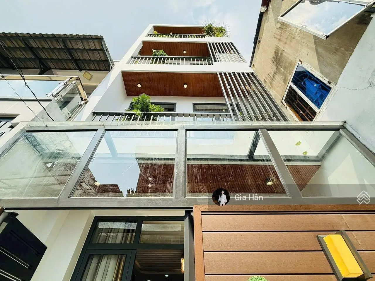Bán nhanh nhà 52m2 Lê Lai, Gò Vấp gần bệnh viện 175 - Giá 2 tỷ 450, xây 1 trệt 3 lầu, sổ hồng riêng
