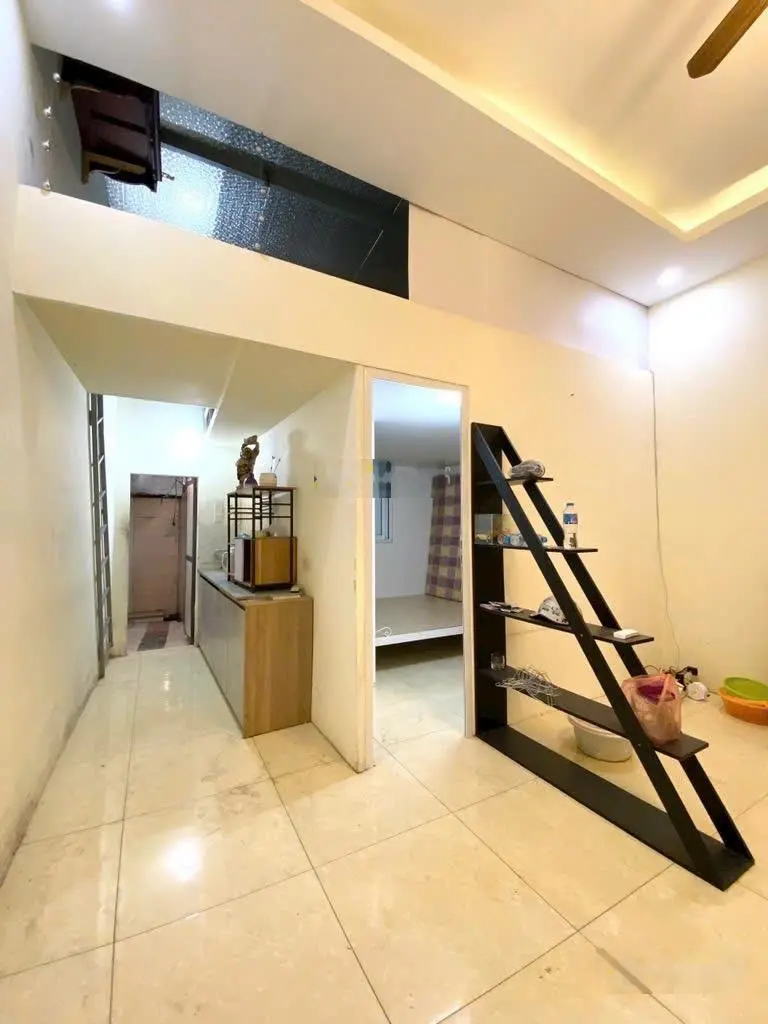 Chỉ 4,1 tỷ có ngay căn nhà ở TTQ Hai Bà Trưng - 10m ra ô tô tránh - diện tích 45m2