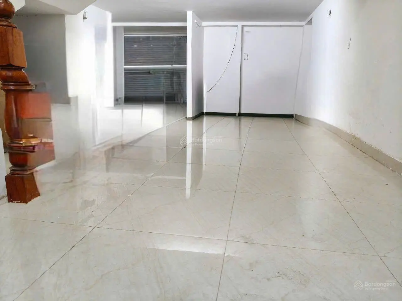 Chủ đi mỹ giảm 1,5 tỷ. bán nhà mặt tiền kd chợ phạm văn hai tân bình gần sân bay ,có 3 pn: 10,5 tỷ.