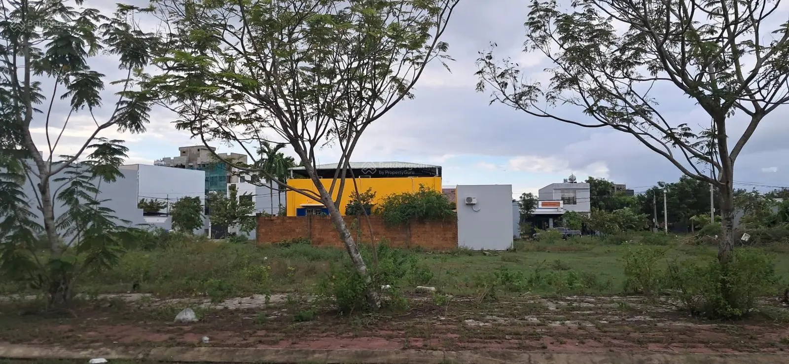 Chính chủ cần bán lô đất mặt tiền đường 10m5 đường Phan Huy Chú Điện Ngọc giá chỉ 2.65 tỷ