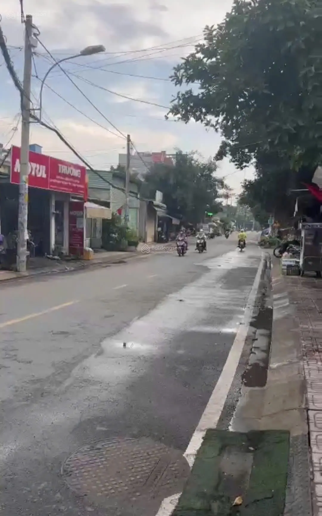 Nhà 02 mặt tiền trước sau , MT đường nguyễn thị thử , thuận tiện KDBB