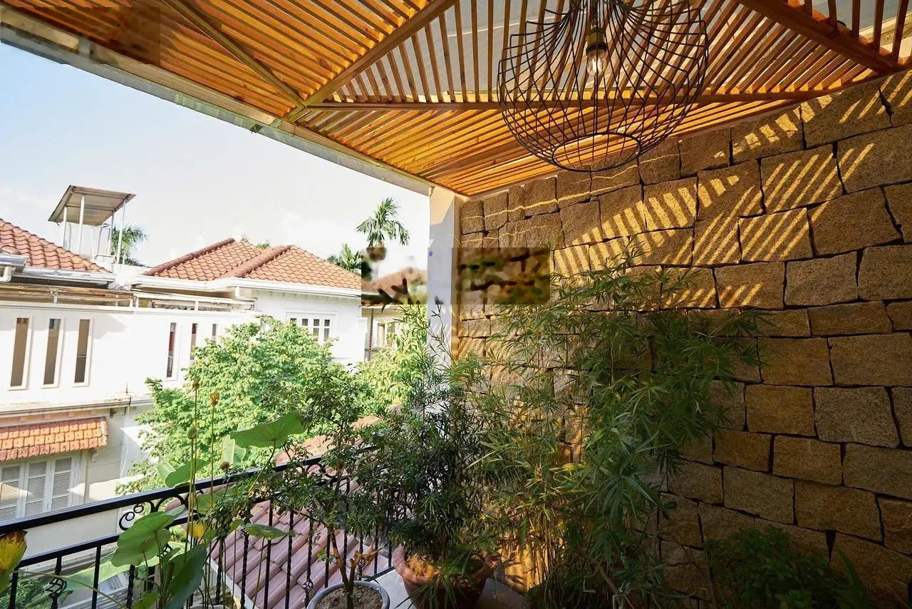 Bán biệt thự khu đô Thị Nam Thăng Long, Tây Hồ: Diện tích 296m, mặt tiền 33m, 3 tầng. Cực Hiếm