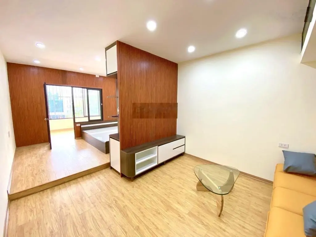 Bán gấp nhà tập thể Phương Mai 23/60m 2,15 tỷ view sân trường đẹp ở luôn