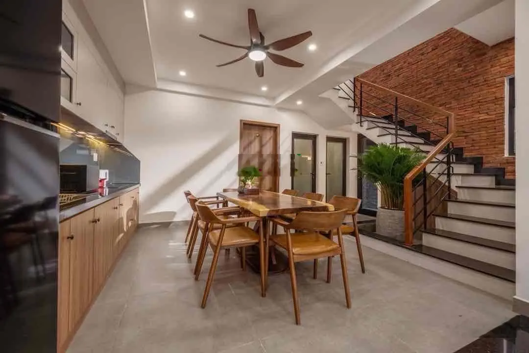 Villa hồ bơi riêng, khai thác ngay, cách bãi tắm mỹ khê chỉ vài bước