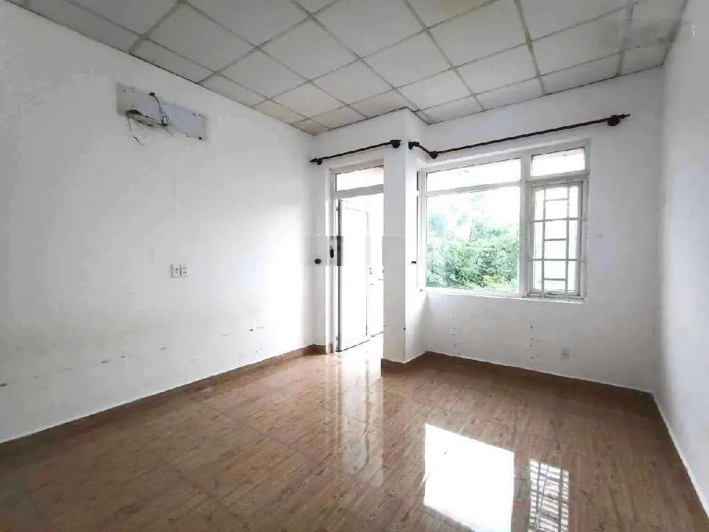 Nhà đẹp linh đông 4 x 15, gần phạm văn đồng, thủ đức, chỉ 4,x tỷ.