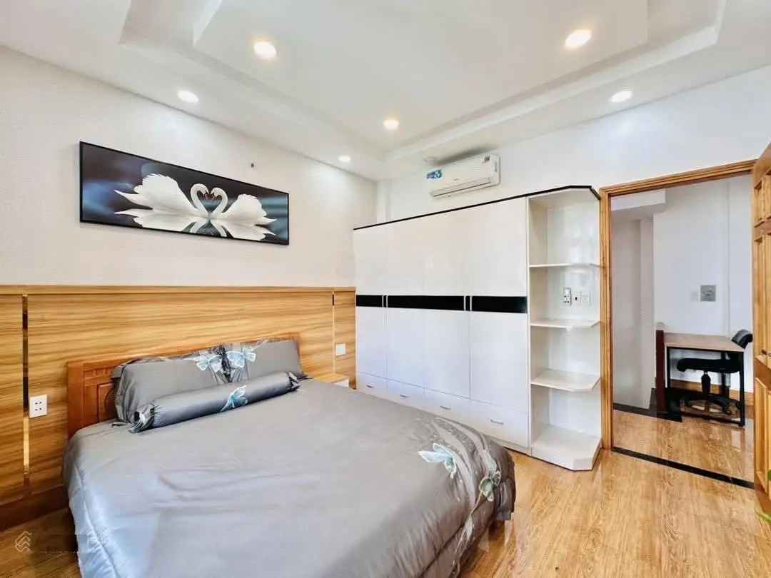 Cô Hoa thiện chí bán nhanh nhà Nguyễn Cửu Vân, P. 17, Bình Thạnh, giá 3tỷ120 DT 82,8m2, còn HĐ thuê
