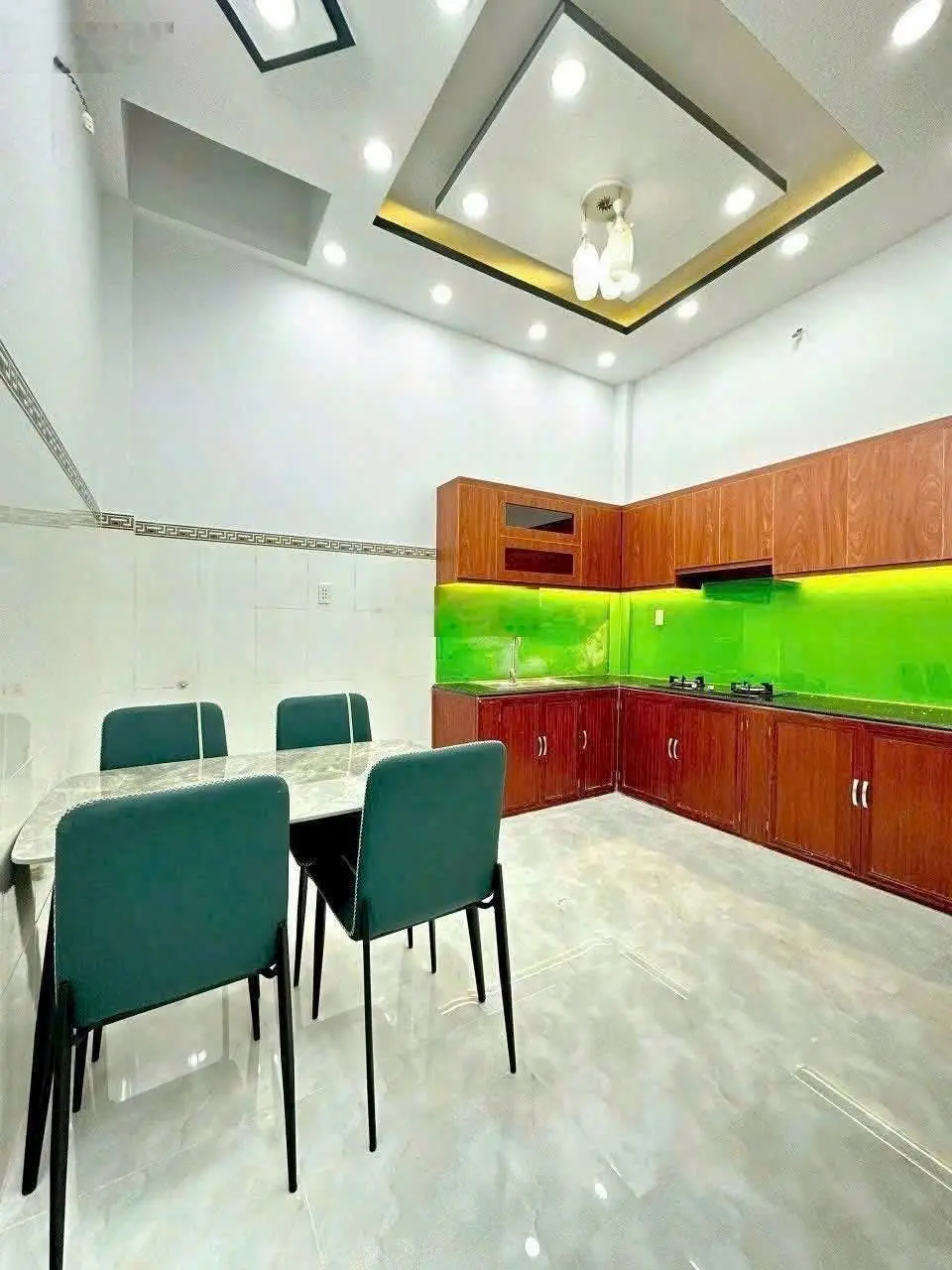 3 tang đẹp lung linh xe hơi thị trấn nhà bè gia 4 ty hon xiu