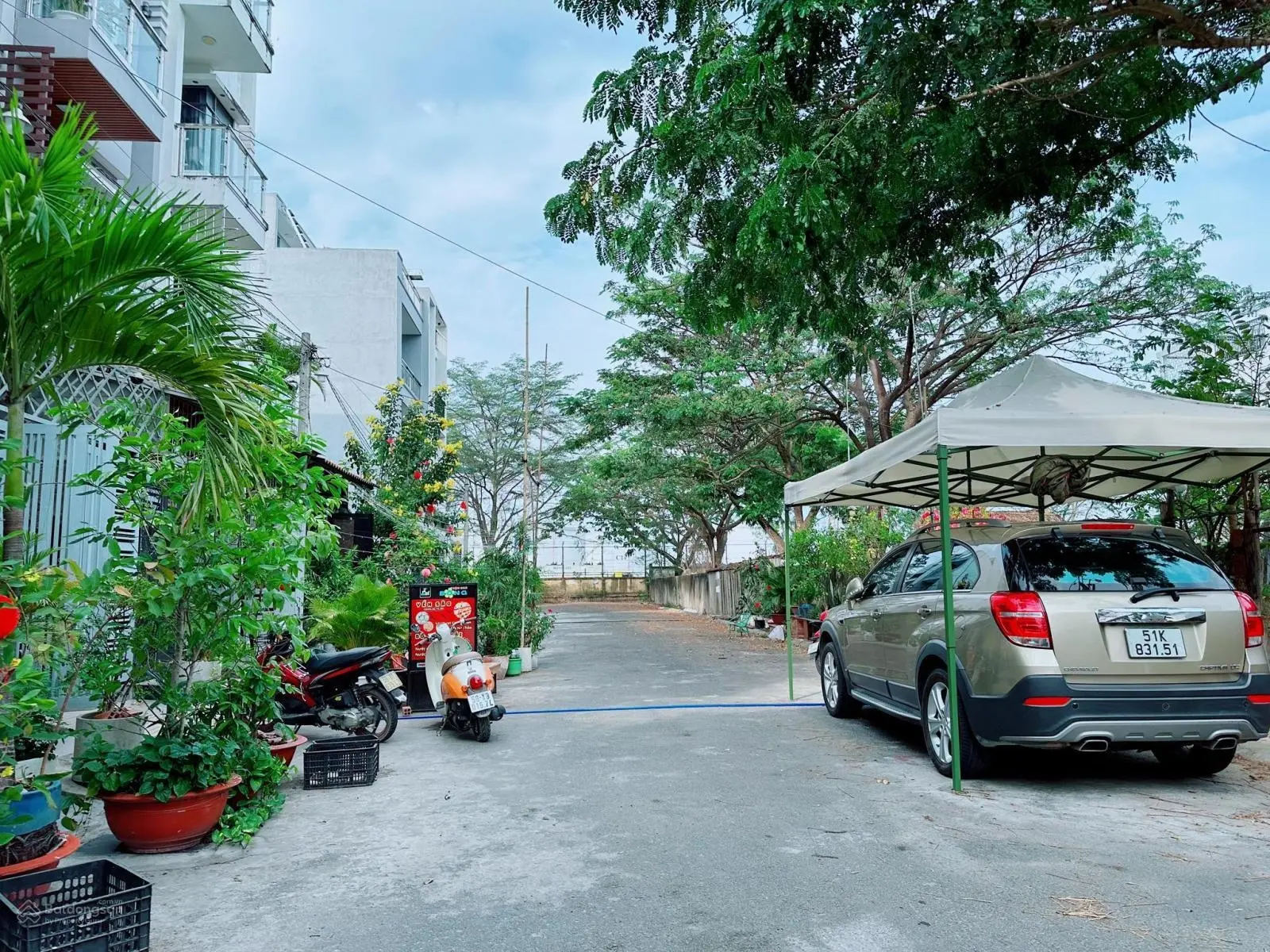 Bán nhà riêng đường Đào Tông Nguyên Nhà Bè, 4 lầu, tặng sân vườn 68m2, góc 2 mặt tiền, giá 9 tỷ