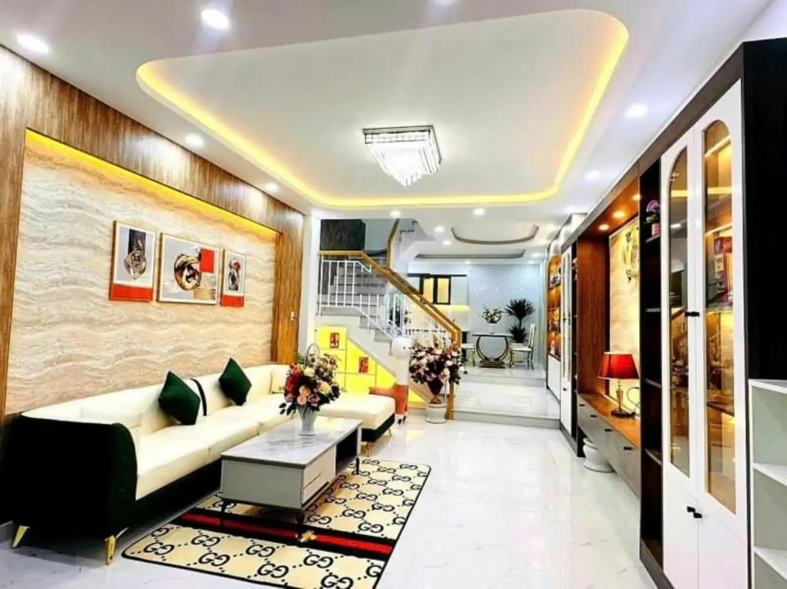 Bán nhanh nhà 1 trệt 2 lầu ngay Sư Vạn Hạnh, Phường 12, Quận 10, 68m2, sổ riêng
