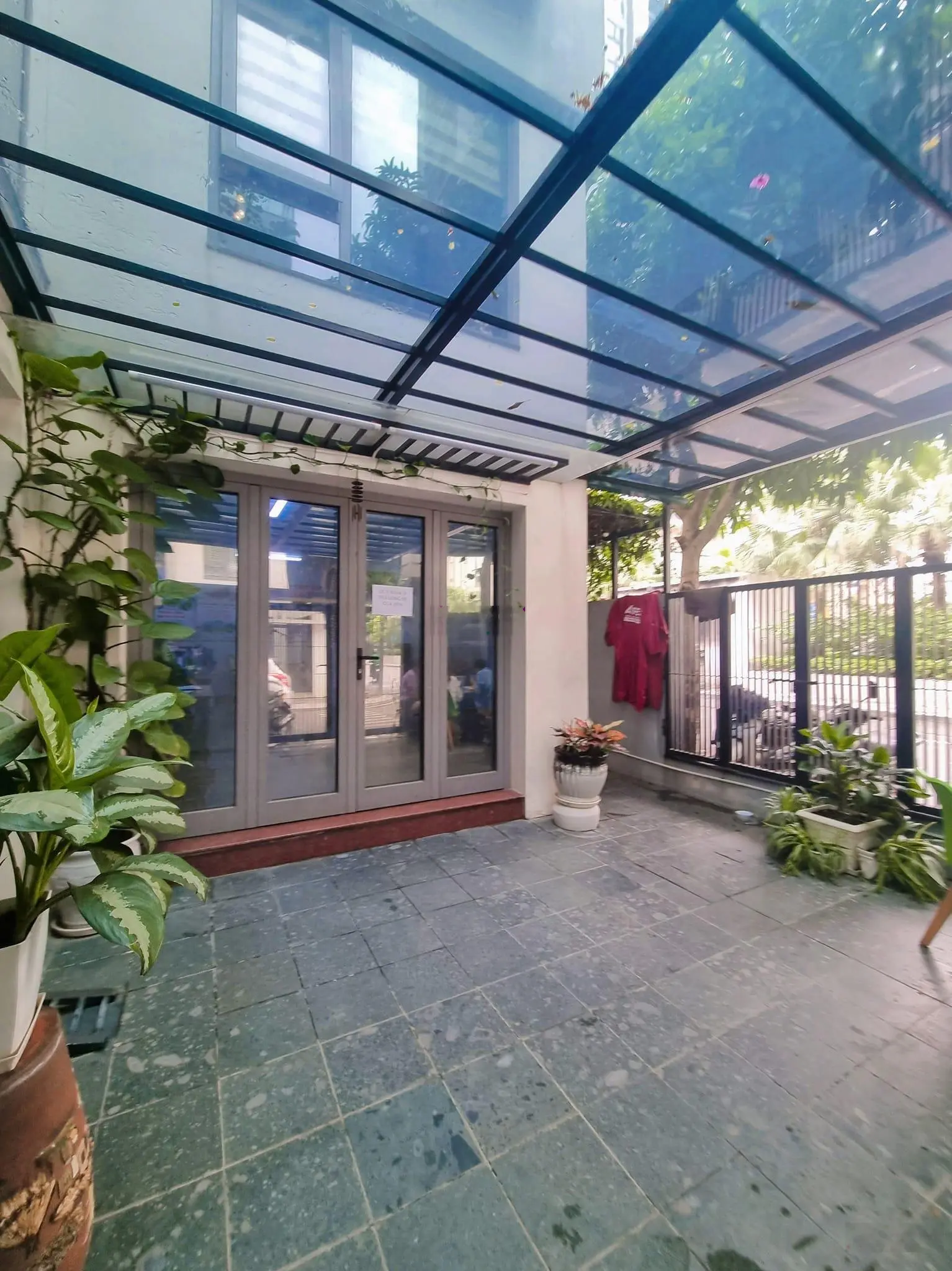 Biệt thự lô góg, đường Nguyễn Tuân, Quận Thanh Xuân, 117m2, 7 tầng, thang máy, giá thỏa thuận