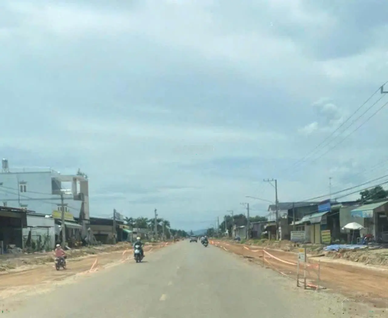 GIA ĐÌNH CẦN TIỀN BÁN GẤP ĐẤT SẴN THỔ CƯ NGAY DT749A CÁCH KCN BÀU BÀNG,BÌNH DƯƠNG 3KM GIÁ CHỈ 395TR