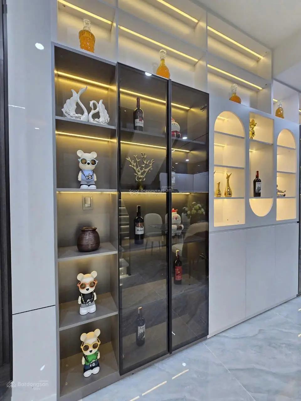 Bán siêu phẩm thiết kế Luxury, full nội thất hiện đại, cách biển 500m, sân ô tô. LH 0937 894 ***
