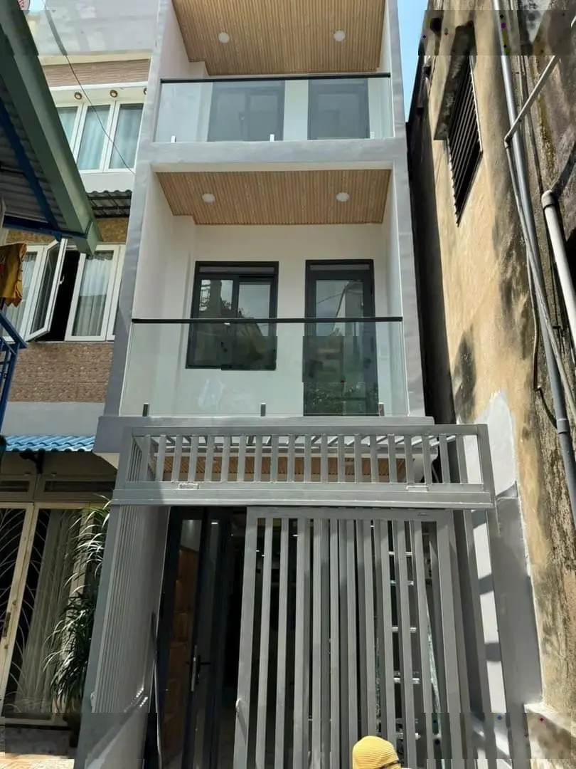 Bán nhà hẻm Nguyễn Trọng Tuyển,TB DT(50,4m2) có sổ hồng riêng - giá nhỉnh hơn 2tỷ là sở hữu nhà đẹp