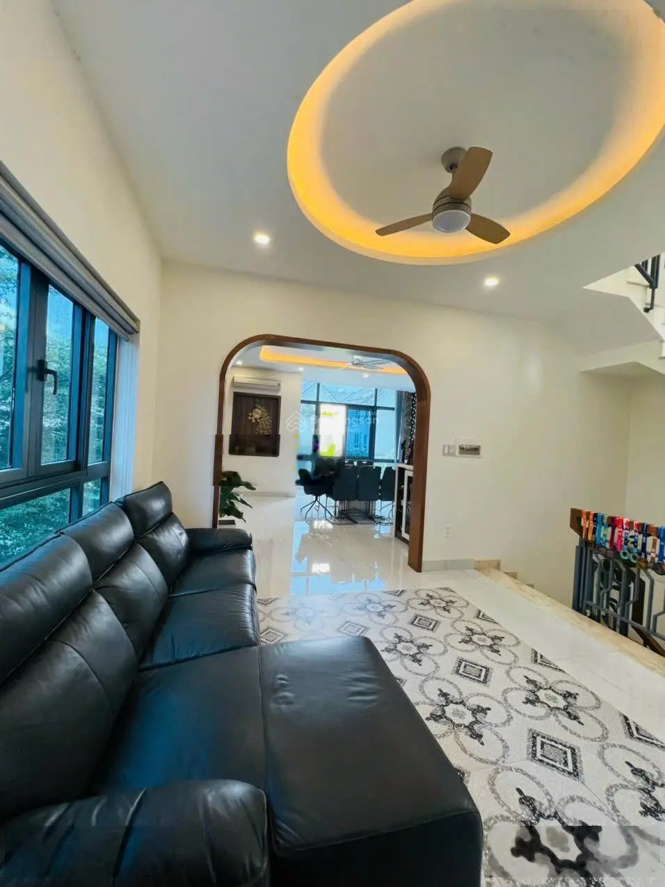 Bán Nhà Phố Liền Kề Tại Bưng Ông Thoàn, 13,868 tỷ, 94m2, 3 Tầng BTCT gồm 4PN, 4WC, pháp lý đầy đủ.