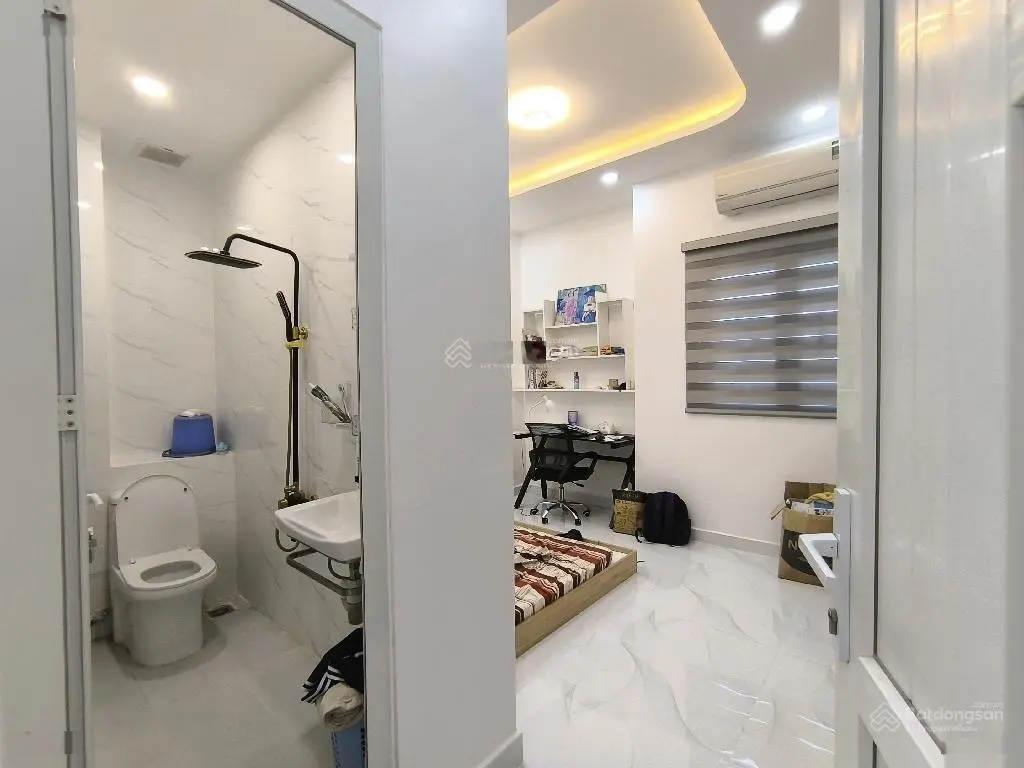 Siêu phẩm bình thạnh - 3 tầng btct lung linh, 4pn khép kín, 4wc - tặng hết nội thất - 2 mặt hẻm trư