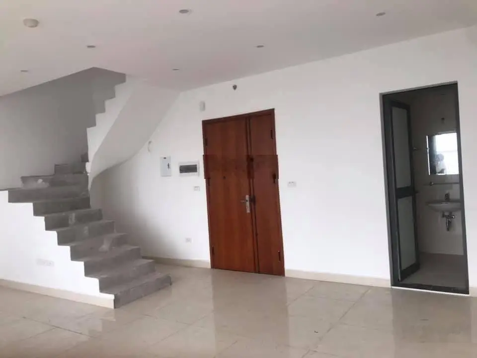 Chủ đầu tư mở bán 1 căn duy nhất vào tên trực tiếp trên hợp đồng mua bán. Diện tích 160m2 - 4PN3WC